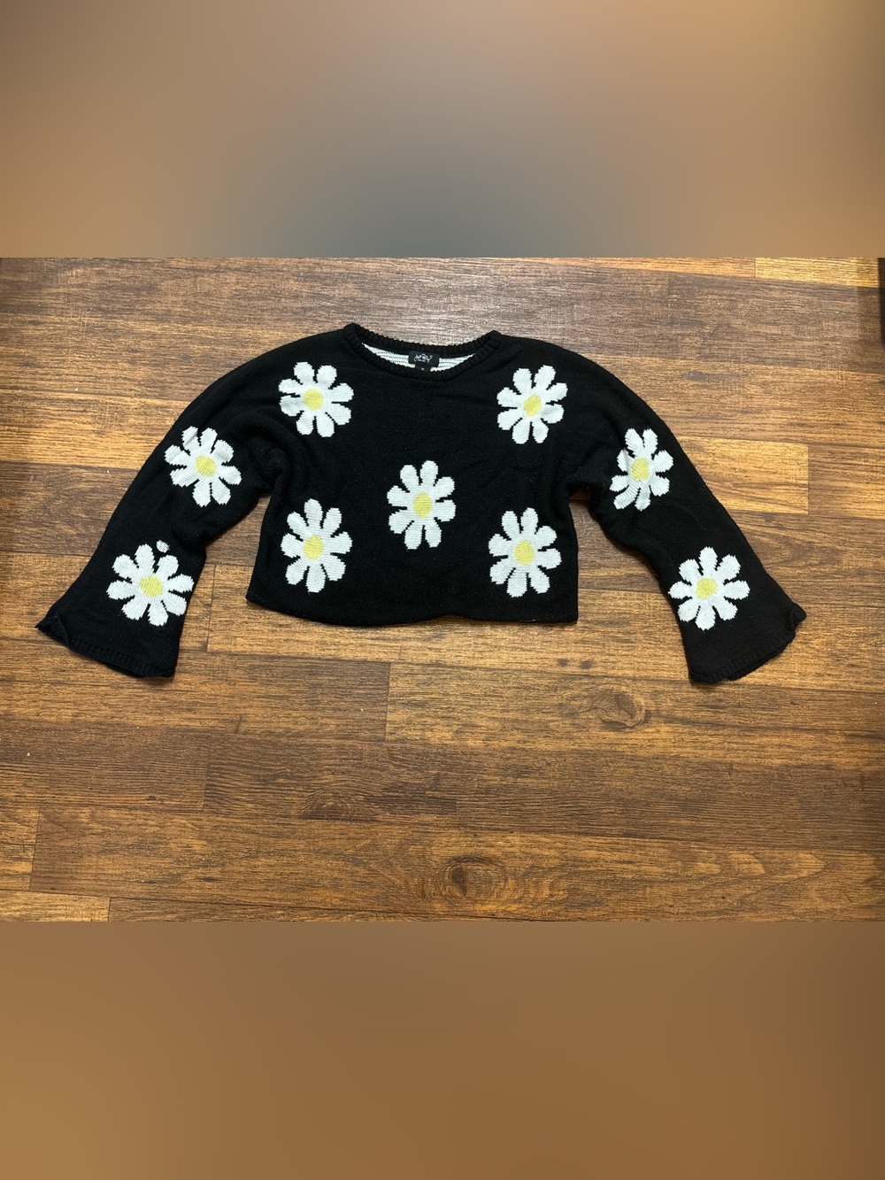 Black Cropped Daisy Knit Sweater - Floral Crewneck